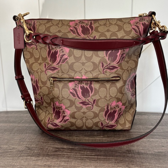NWT Coach Abby Duffle In Signature Canvas With Desert Tulip Print Flocking - Picture 2 of 15
